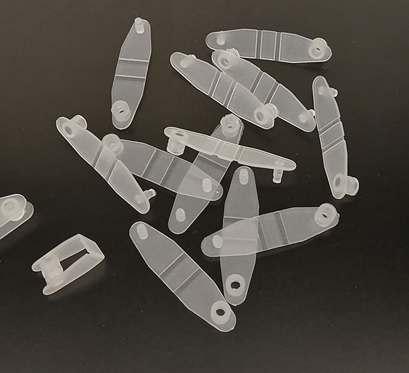 Keychain Connectors Black & Clear