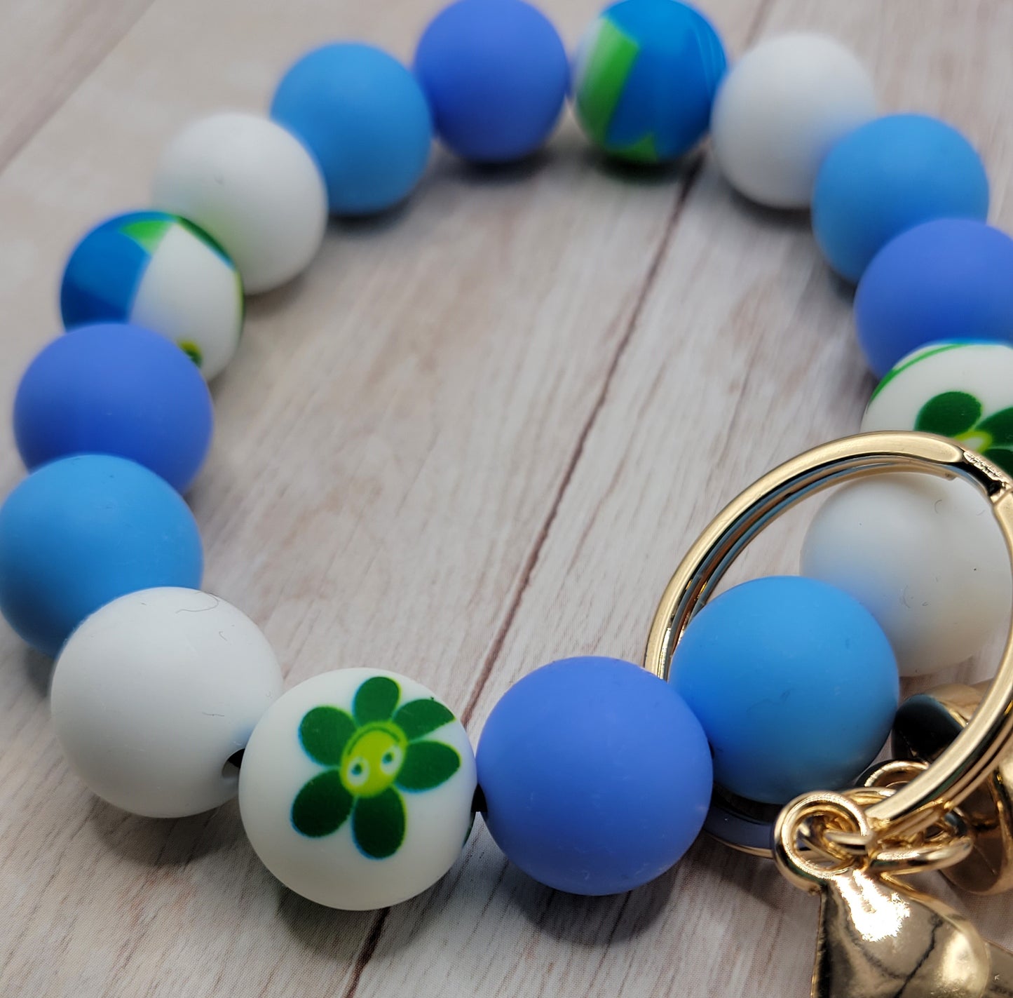 A2 Happy Flower Silicone Wristlet Keychain w/ Tassel